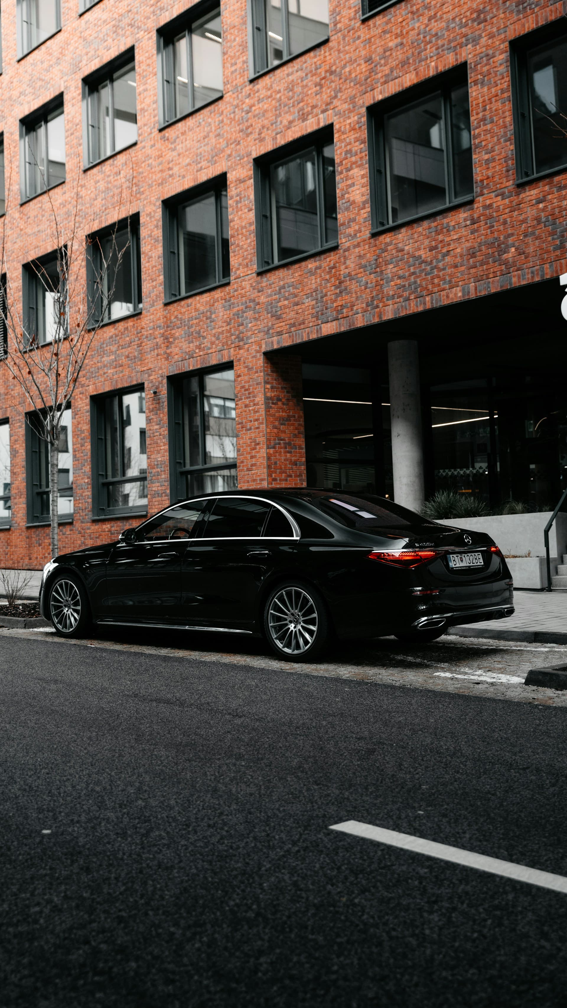 Lincoln Continental limo service Calgary AB