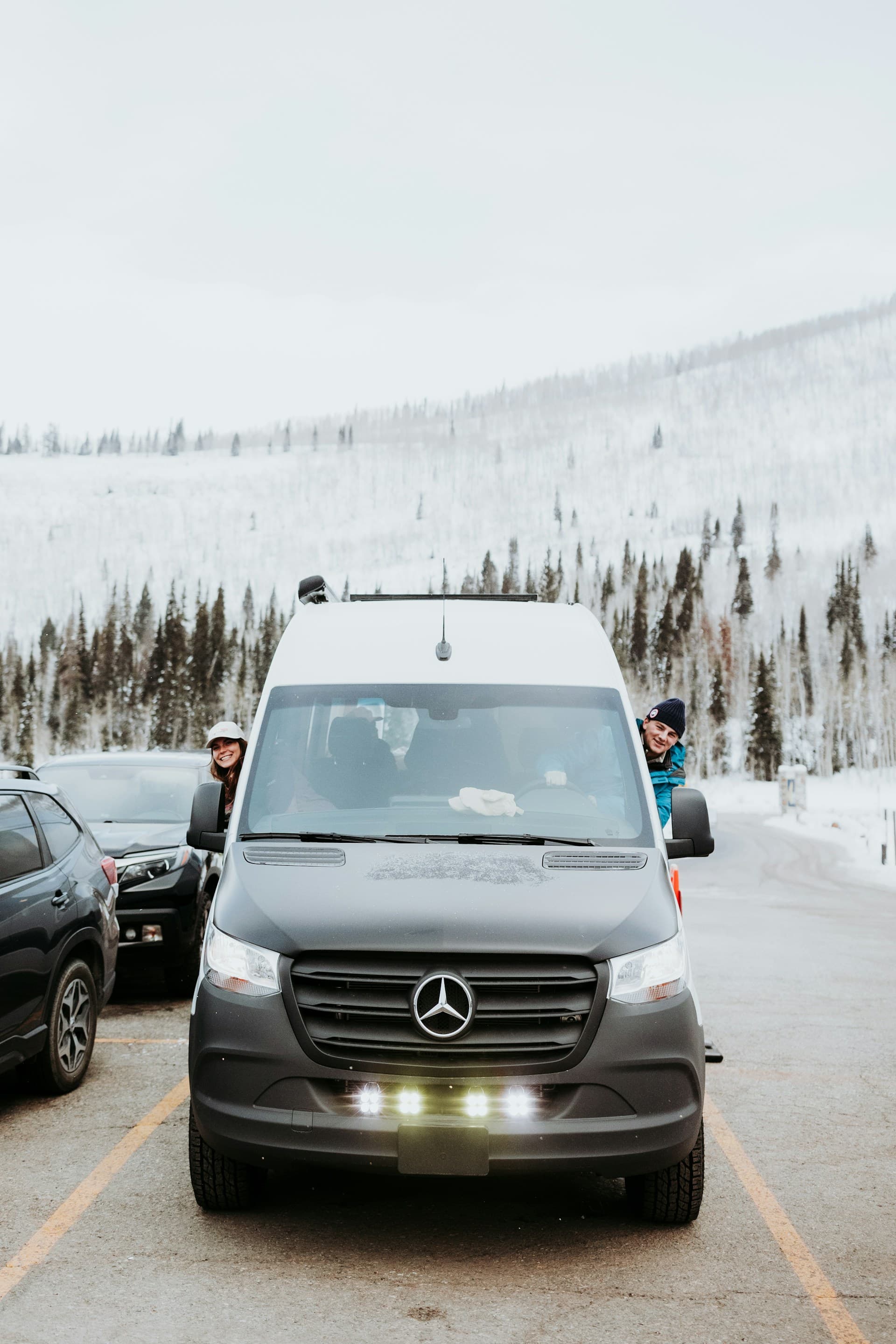 Mercedes-Benz CEO / Jet Sprinter limo service Calgary AB